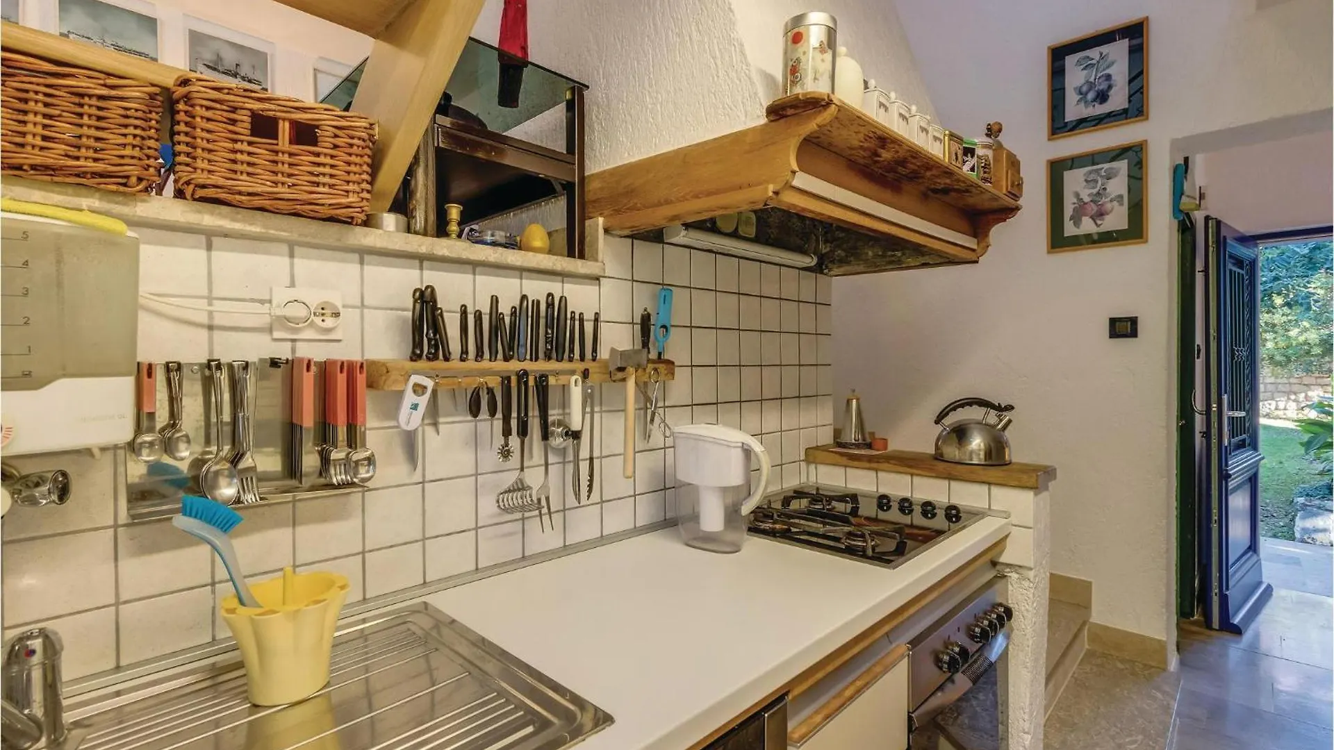 Pet Friendly Home In Mali Losinj With Sauna 0*,